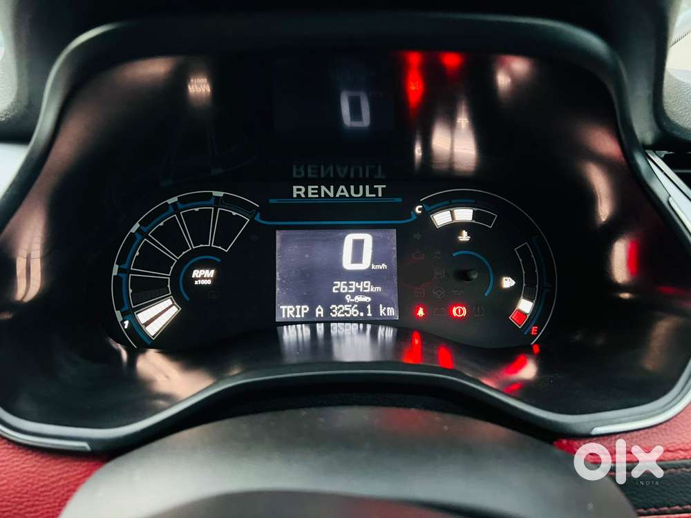 Renault Triber Rxz, 2022, Petrol