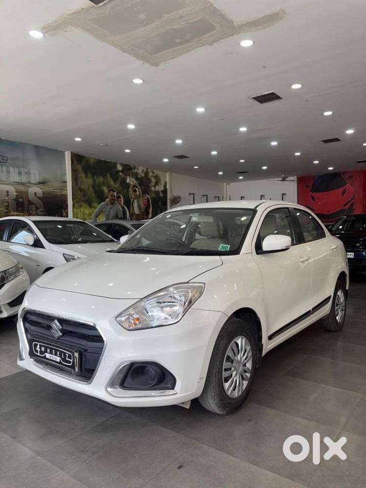 Maruti Suzuki Dzire 1.2 Vxi, 2023, Petrol