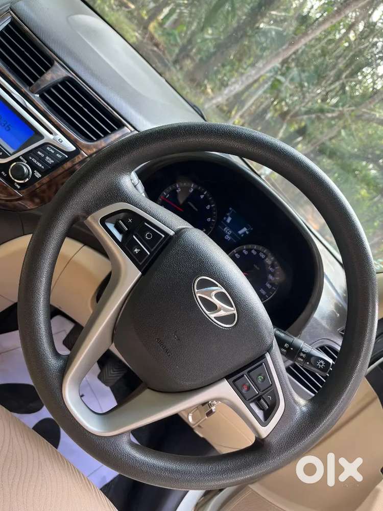 Hyundai Verna 1.6 Sx 2012