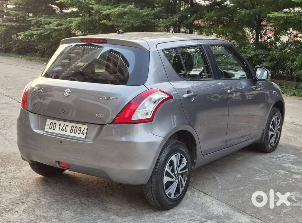 Maruti Suzuki Swift Vxi + Manual, 2014, Petrol