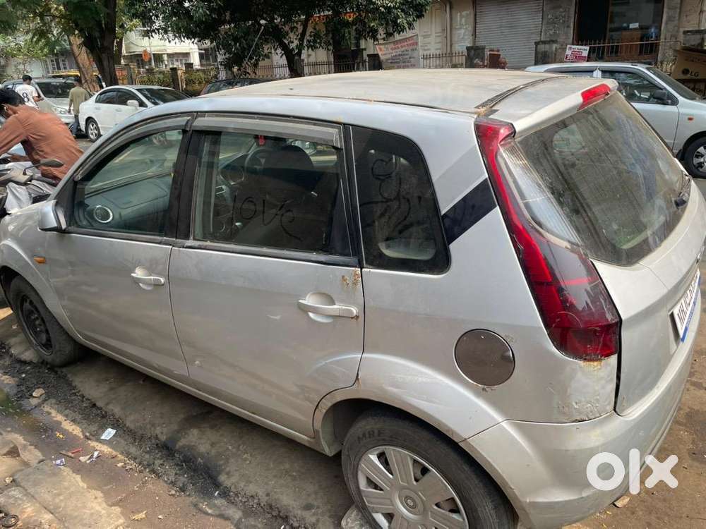 Ford Figo 2010 Cng & Hybrids 86586 Km Driven