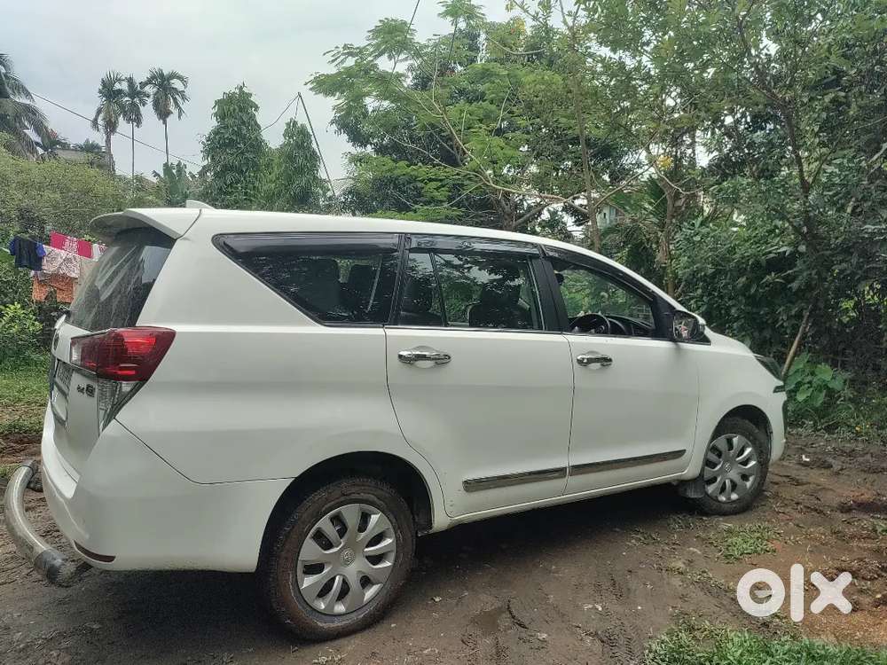 Toyota Innova Crysta 2022 Diesel 141000 Km Driven