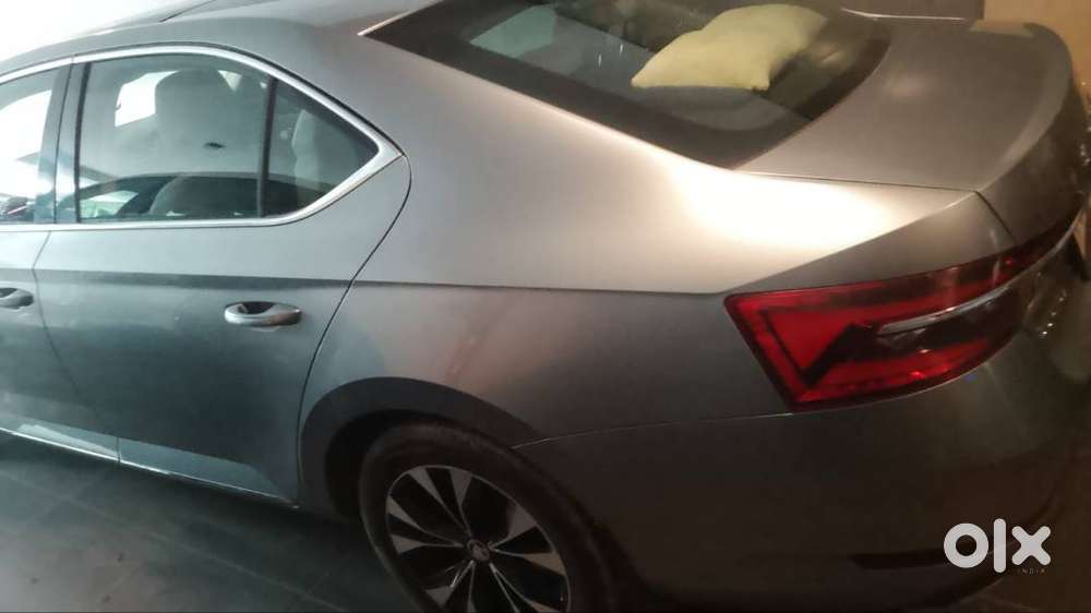 Skoda Superb L&k 1st Owner No Brokers