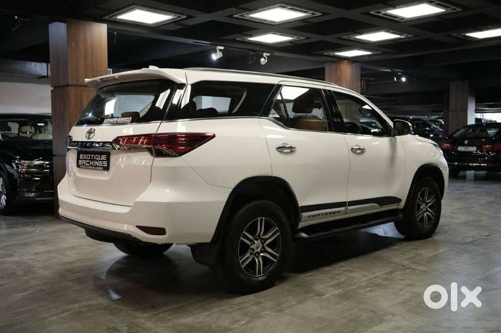 Toyota Fortuner 4x2 Manual, 2017, Diesel