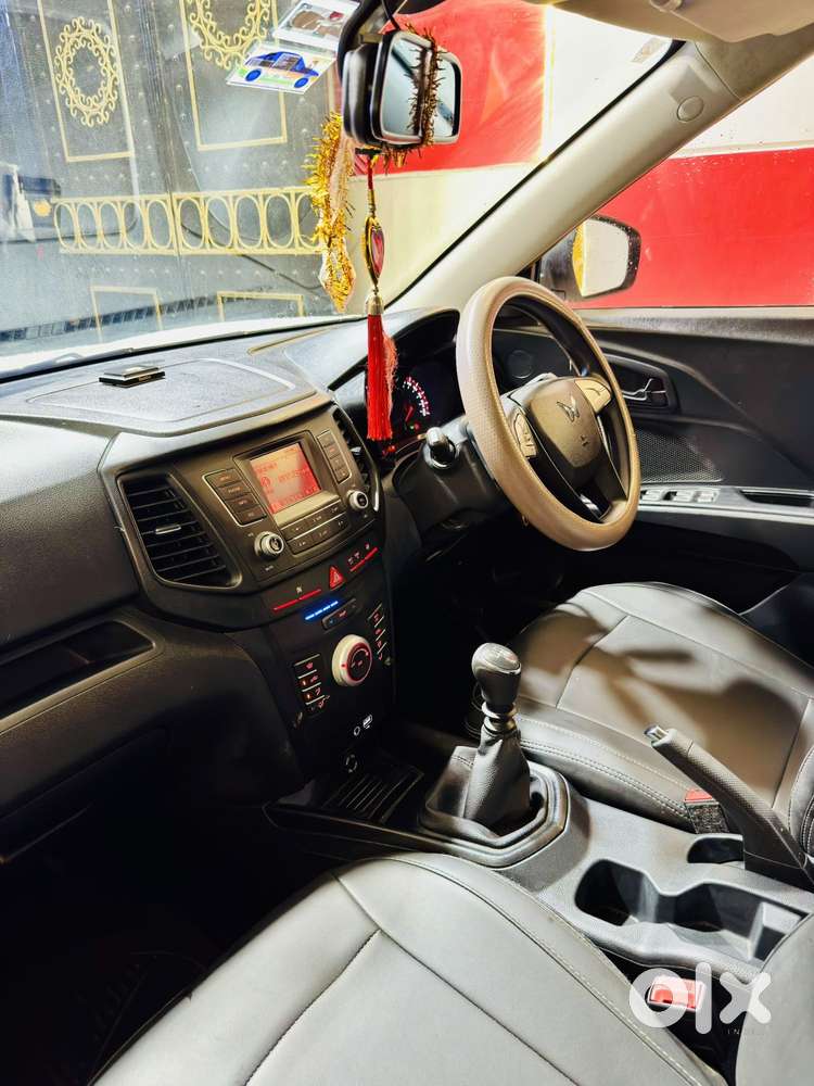 Mahindra Xuv300 W6, 2024, Petrol