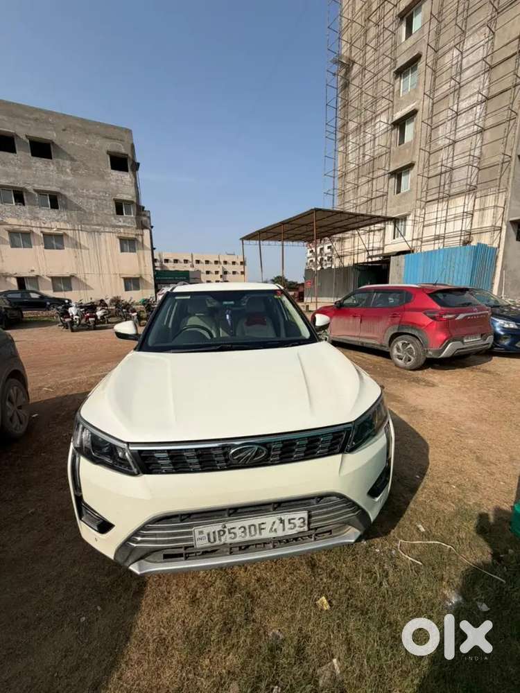 Mahindra Xuv300 W8(o) Less Driven Like New Condition