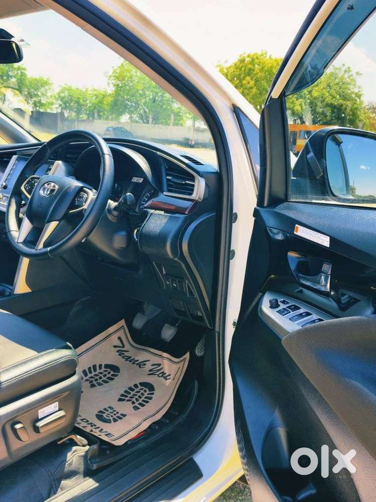 Toyota Innova Crysta Zx 2.4 Diesel 7 Seater, 2025, Diesel