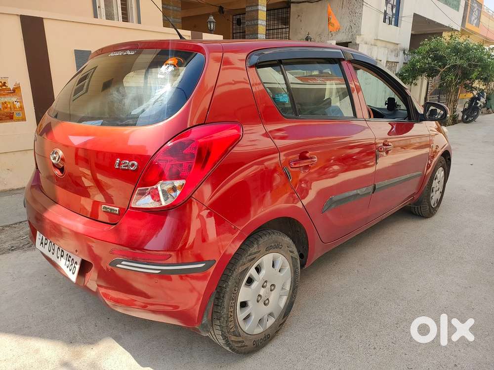 Hyundai I20 2013 Petrol 80000 Km Driven