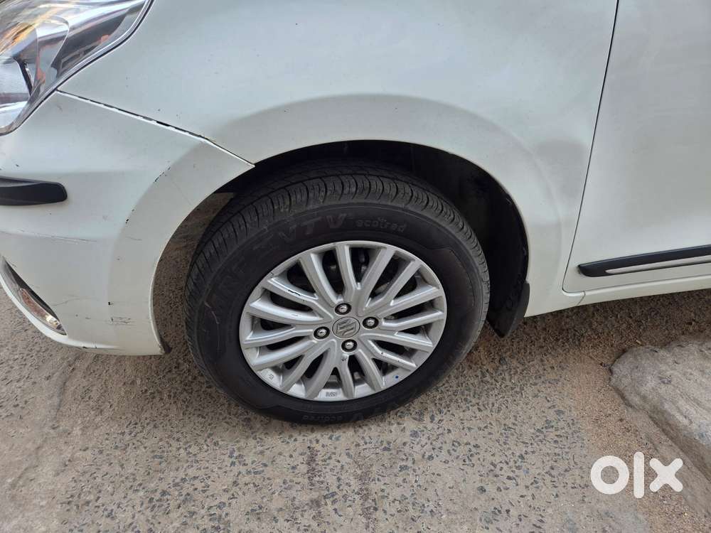 Maruti Suzuki Swift Dzire Zxi + Mt, 2024, Petrol