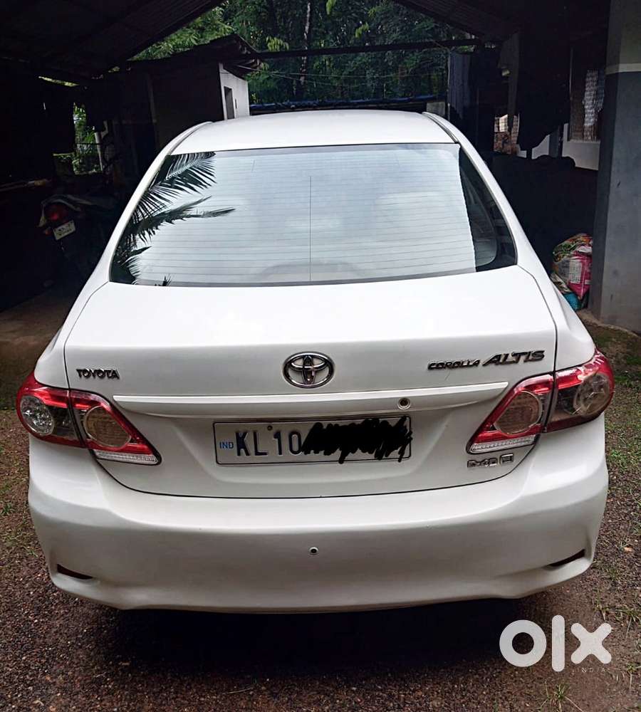 Toyota Corolla Altis 2013