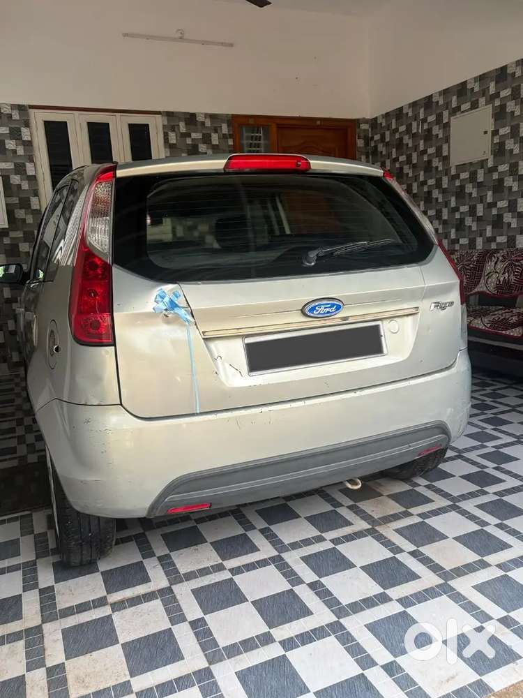 Ford Figo 1.2 Petrol 2010