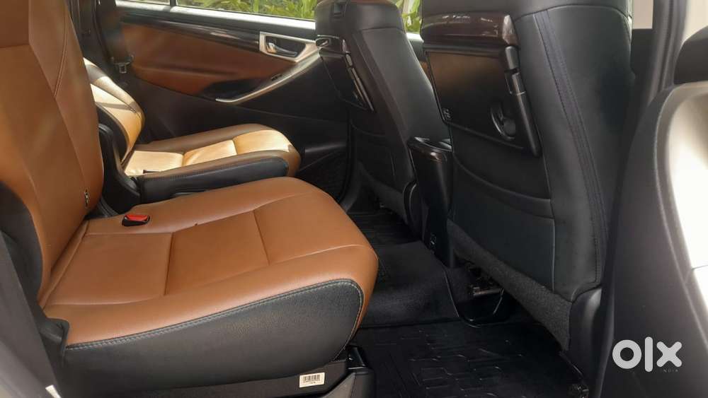 Toyota Innova Crysta 2.8 Zx At, 2022, Petrol