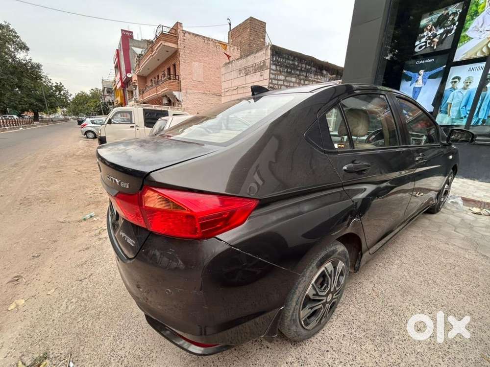 Honda City Zx 2016 Petrol Good Condition