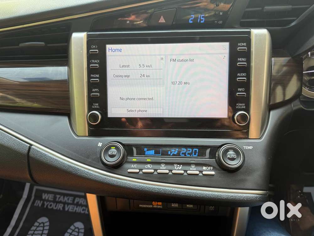Toyota Innova Crysta 2.8 Zx At 7 Seater, 2022, Petrol