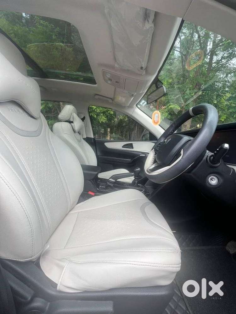 Mahindra Xuv700, 2024, Diesel