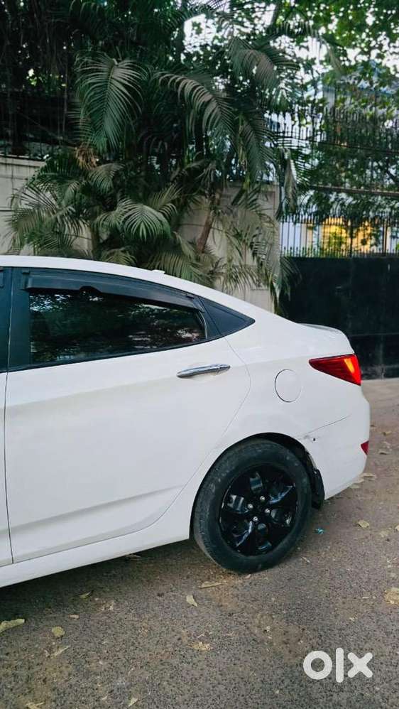 Hyundai Verna 2018 Petrol 60000 Km Driven