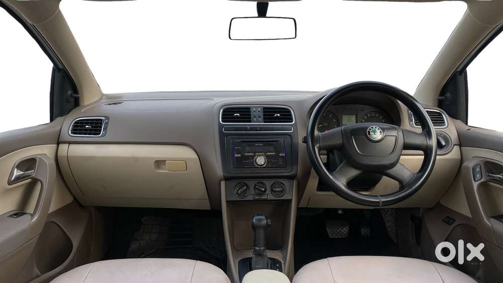 Skoda Rapid 2011-2013 1.6 Mpi At Ambition, 2013, Petrol