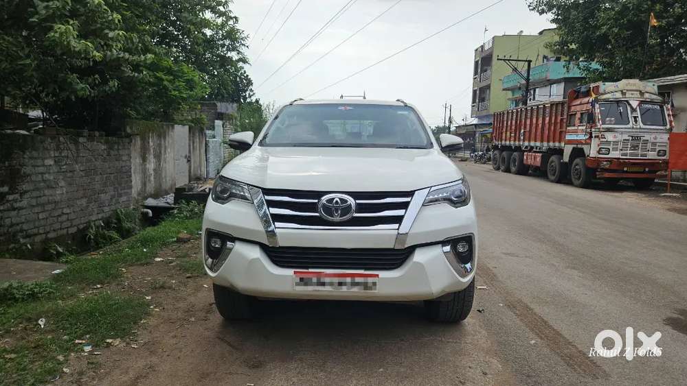 Toyota Fortuner 2017 Diesel Well Maintained All New Tyre Yokohama