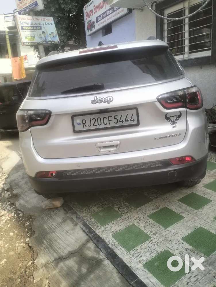 Jeep Compass 2017 Petrol 70000 Km Driven