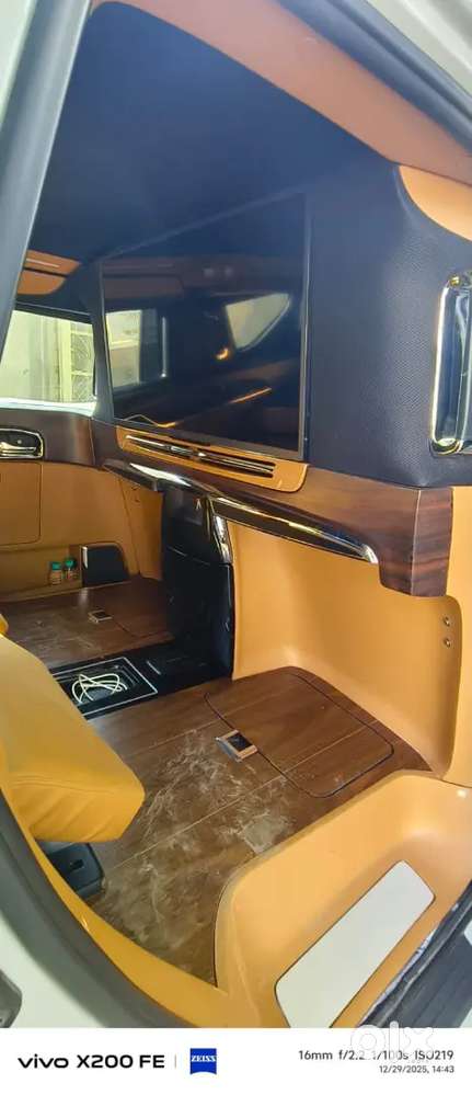 Toyota Innova Crysta 2020 Diesel 90000 Km Driven