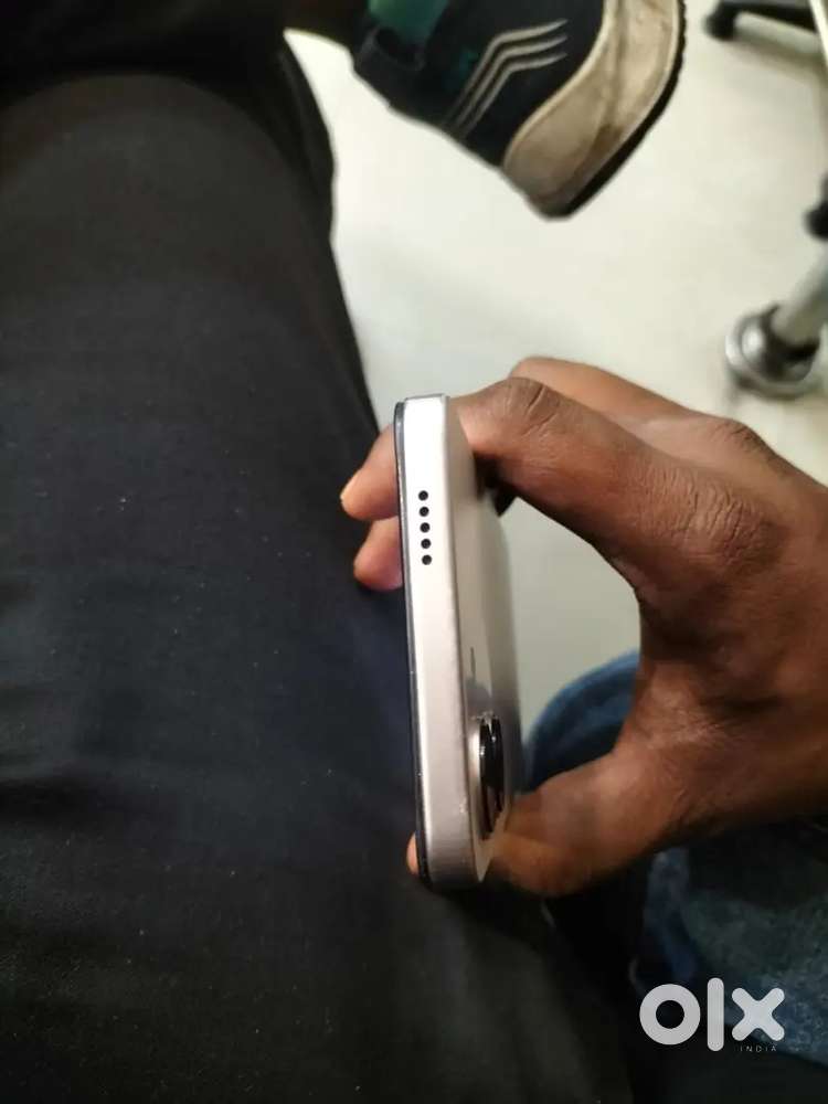 Vivo y 11 128 gb 1 one old new phone