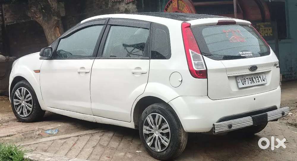 Ford Figo 2014 Diesel 98000 Km Driven