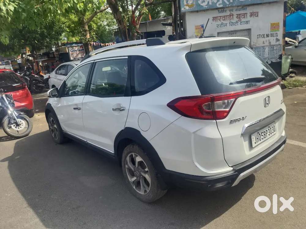 Honda Br-v Diesel Milage 24 Plus 7 Seater Dawn Payment 50000 Only