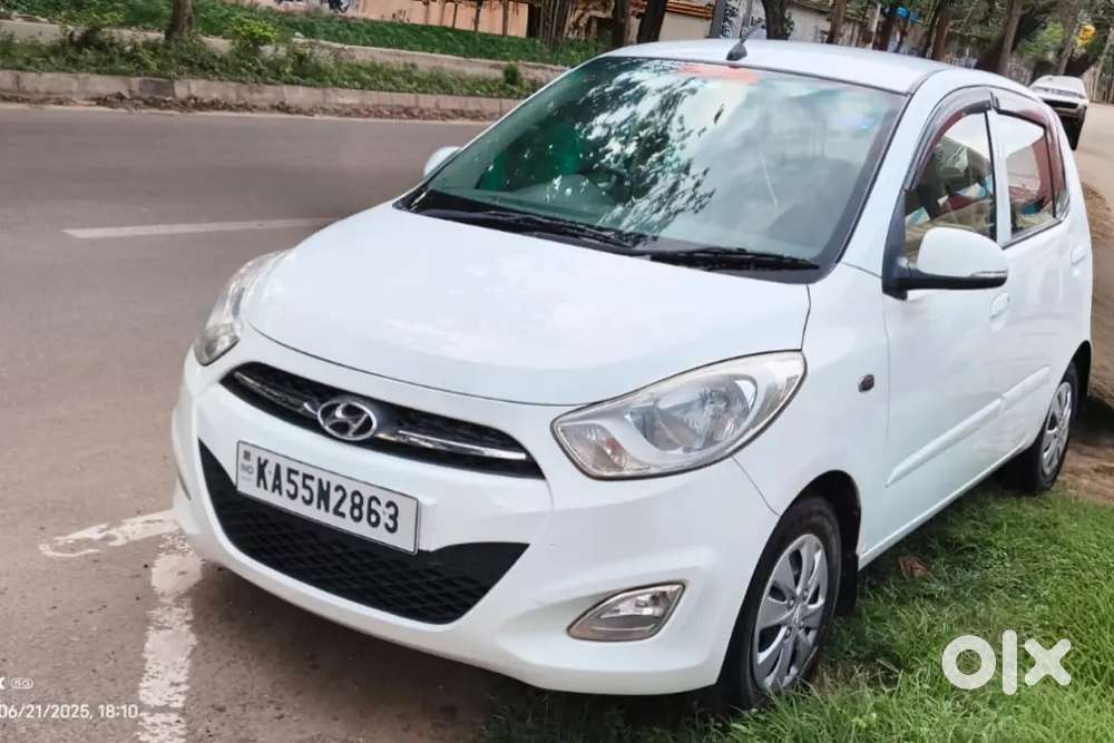 Hyundai I10 Sportz 2011 Petrol