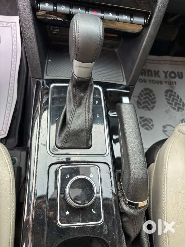 Mahindra Xuv700, 2025, Petrol