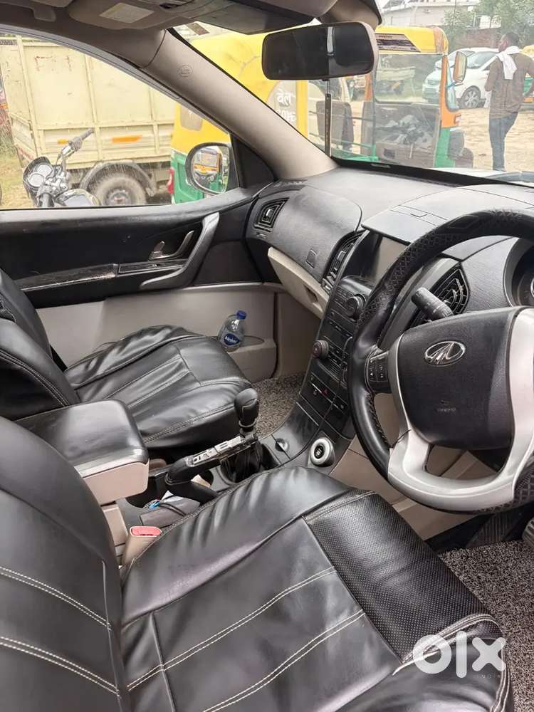 Mahindra Xuv500 2016 Diesel 100000 Km Driven