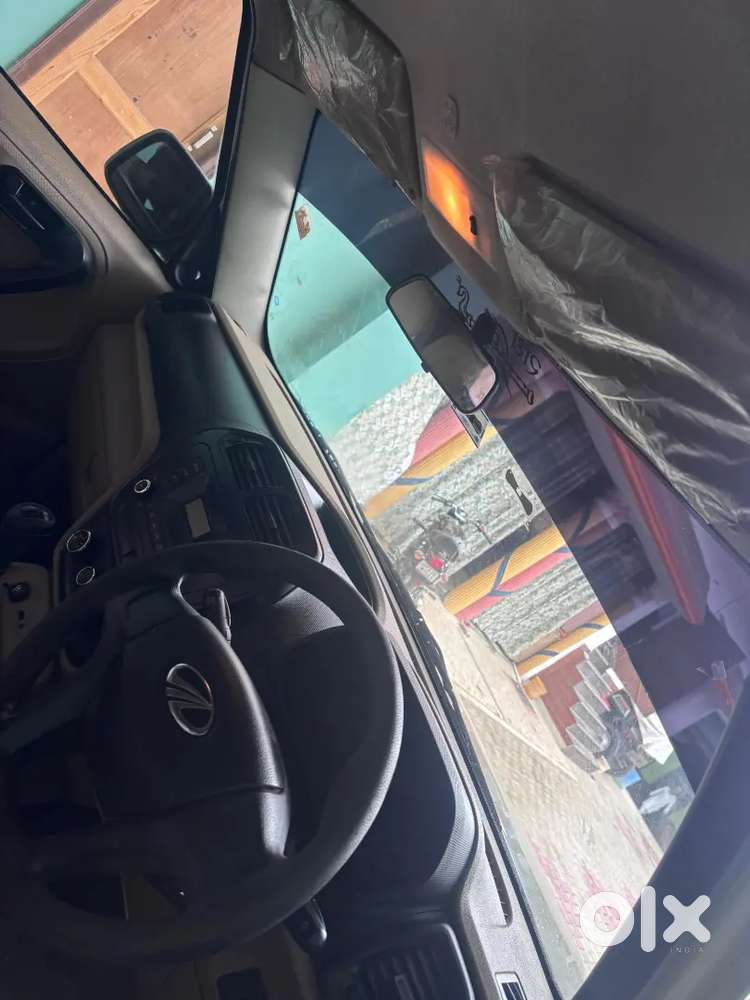 Mahindra Tuv 300 2015
