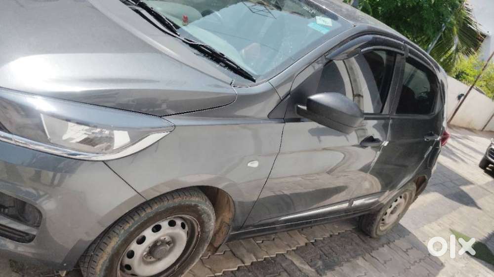 Tata Tiago 1.2 Revotron Xe Cng, 2025, Cng & Hybrids