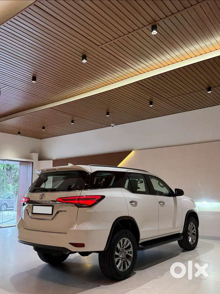 Toyota Fortuner 4x2 At, 2022, Diesel