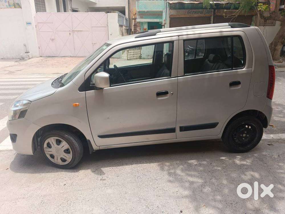 Maruti Suzuki Wagon R Vxi Amt, 2017, Petrol