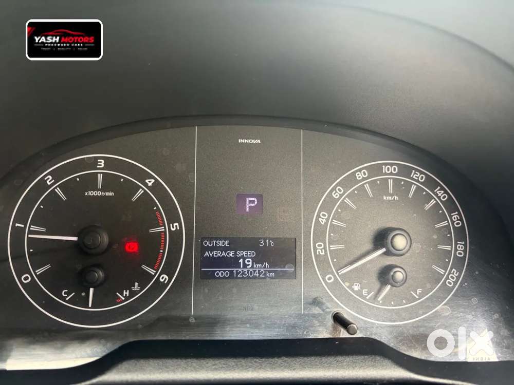 Toyota Innova Crysta [2020-ongoing] 2.4 Gx At 8 Str, 2020, Diesel