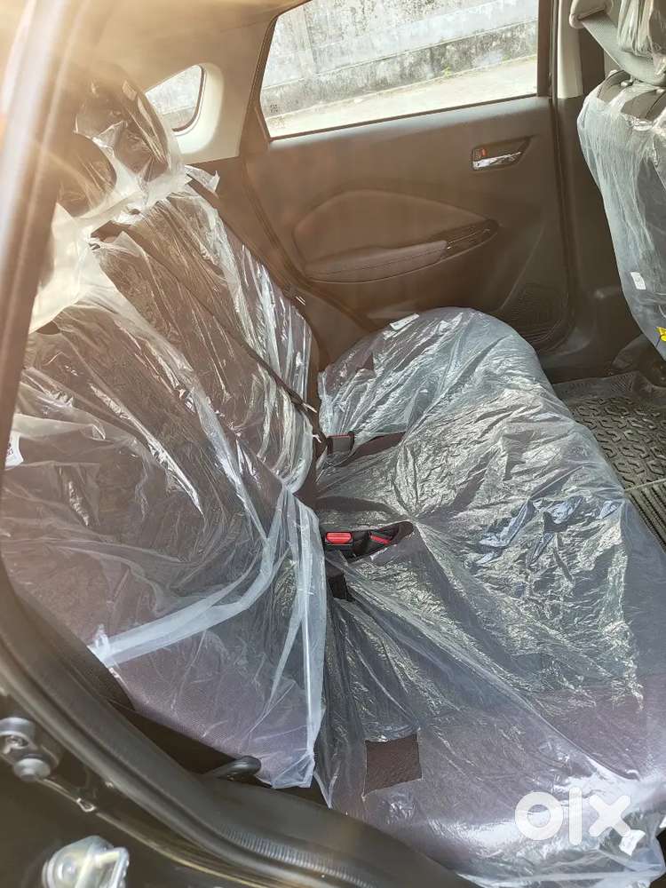 Maruti Suzuki Fronx 2025 Petrol 2300 Km Driven