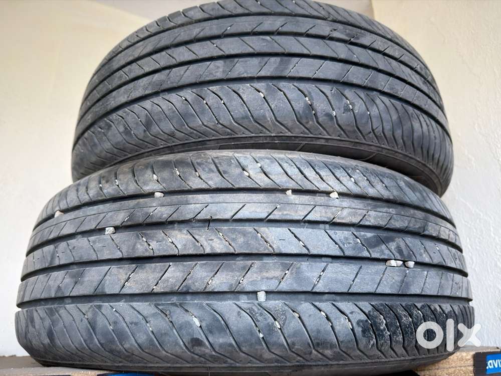 Tyre Ceat SecuraDrive 215/60R16 95H