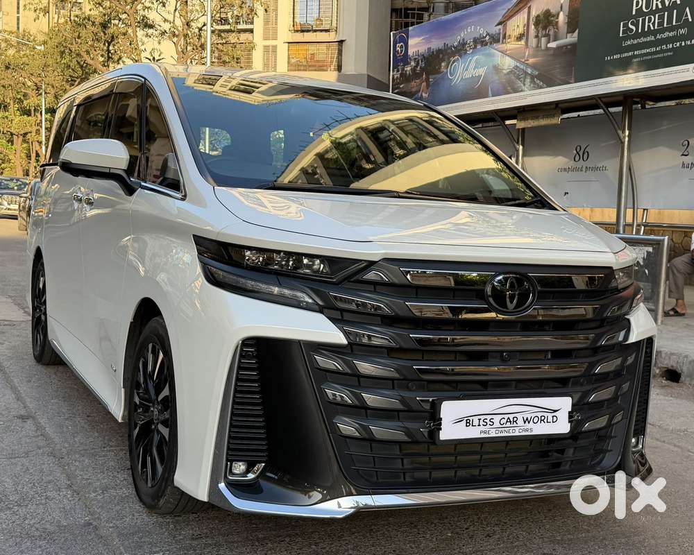 Toyota Vellfire Vip – Executive Lounge, 2024, Petrol