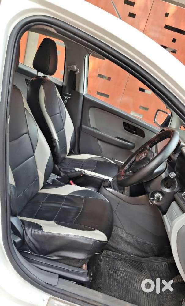 Tata Altroz 1.2 Xm, 2024, Petrol