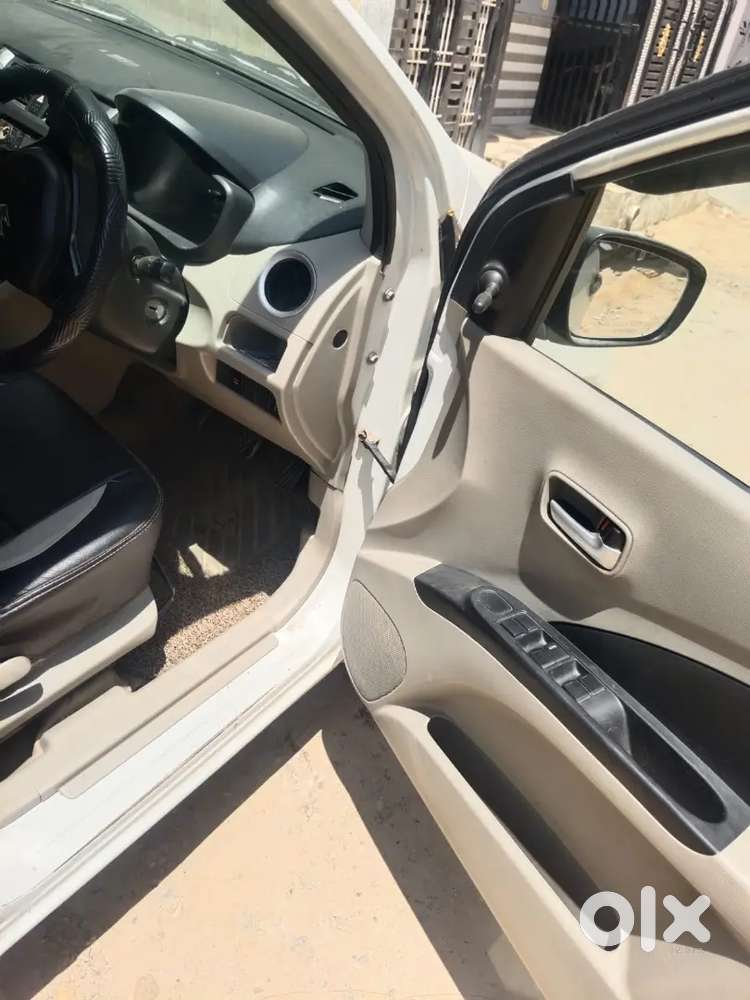 Maruti Suzuki Celerio 2016 Petrol 65000 Km Driven Urgent Sell