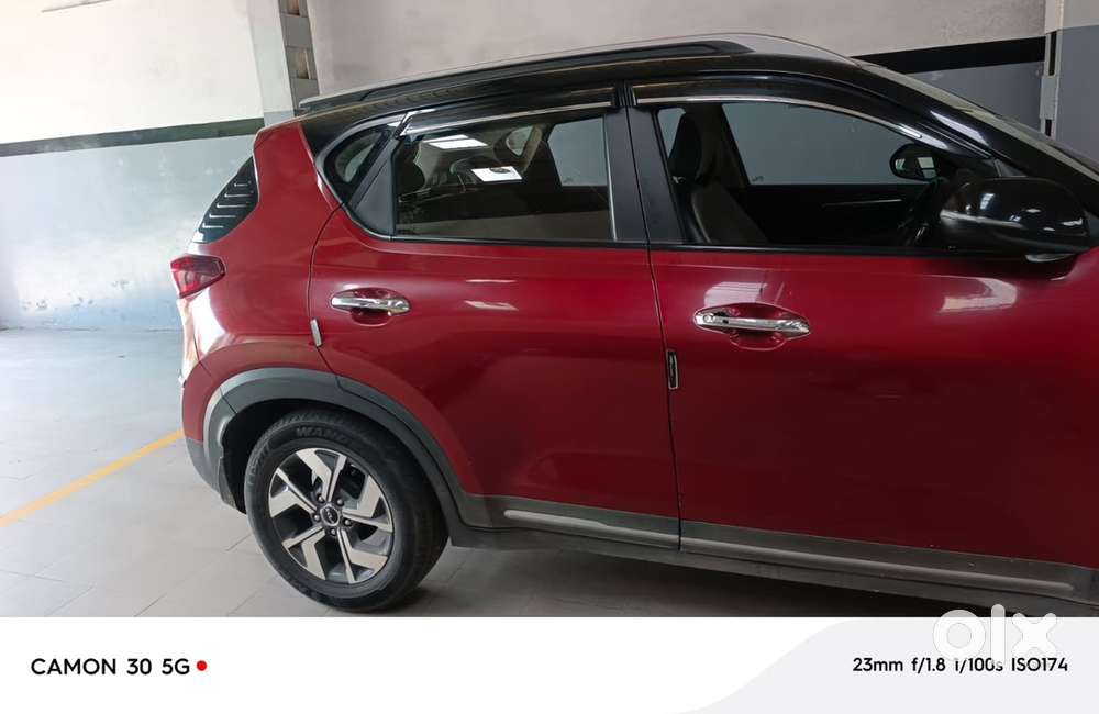 Kia Sonet Petrol 2021 With 27500 Km