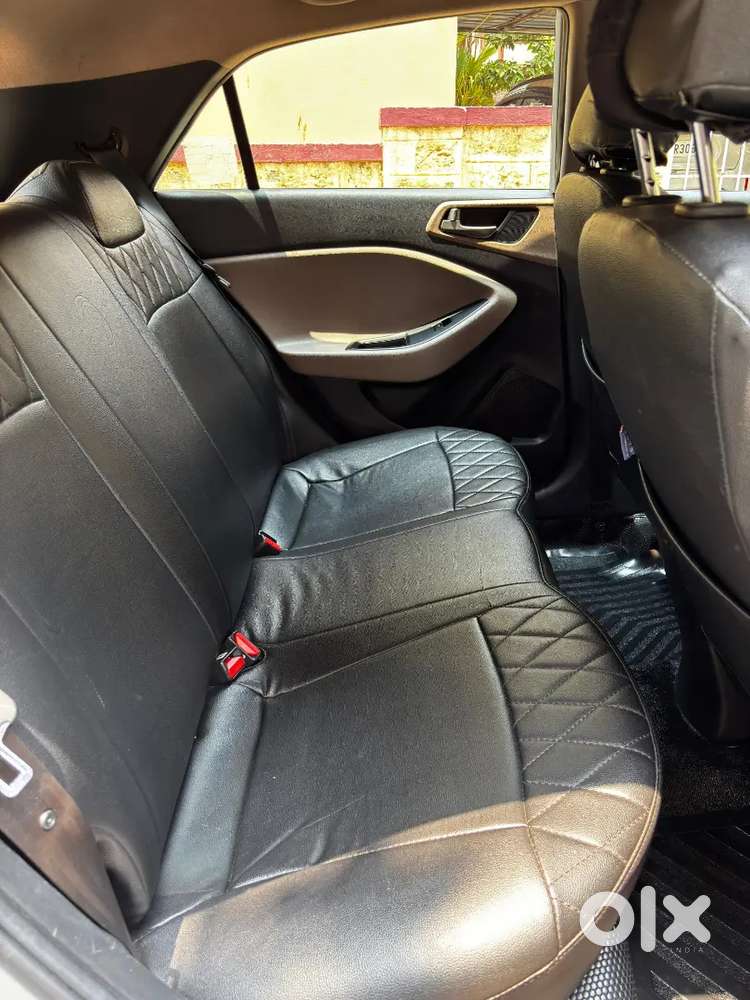 Hyundai I20 Asta 2017 Single Owner Showroom Maintained