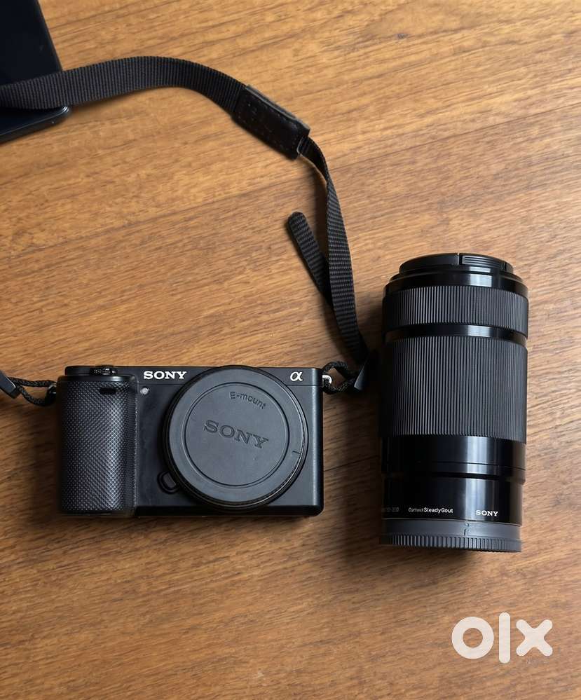 Sony ZV-E10 4K Camera + 55-210mm Telephoto Lens
