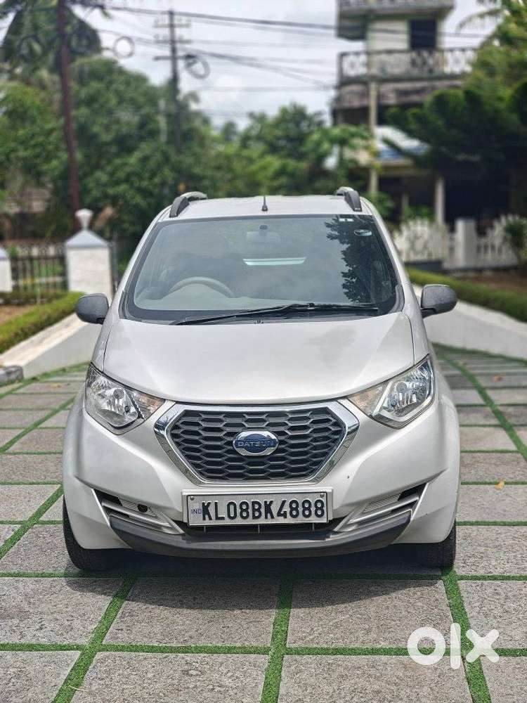 Datsun Redigo T Option, 2016, Petrol