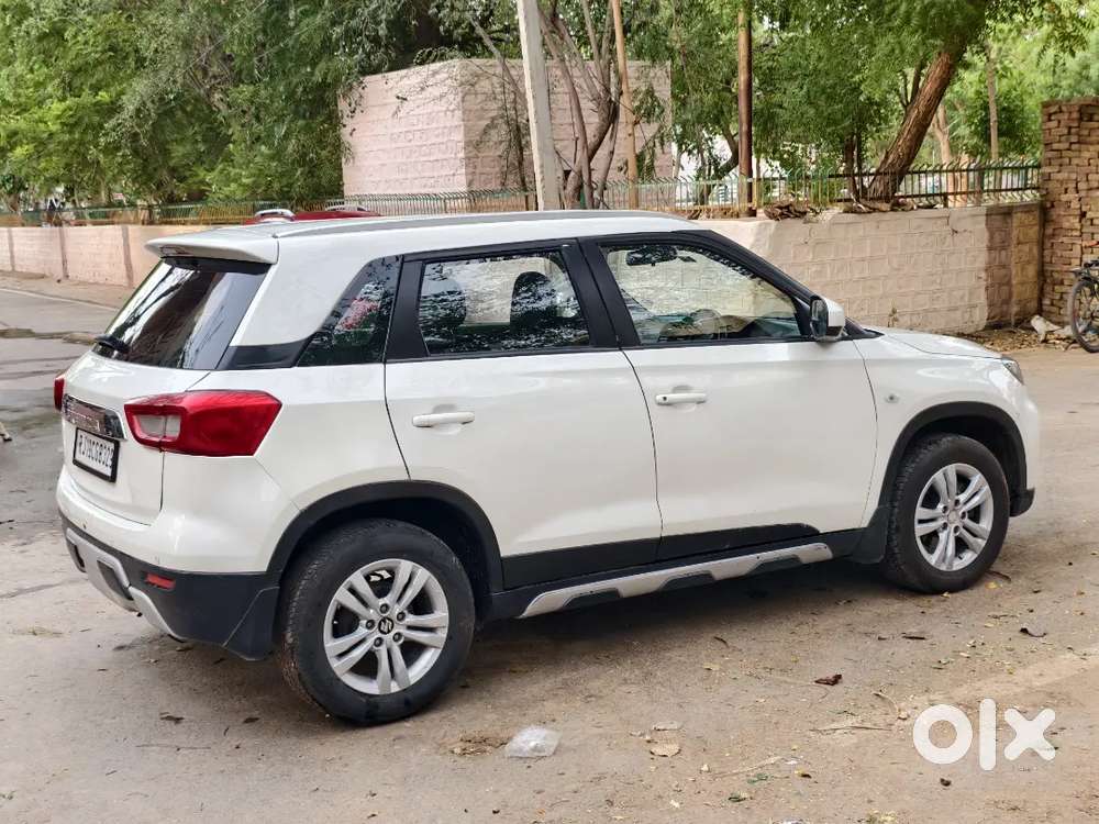 Maruti Suzuki Brezza 2017 Diesel 90000 Km Driven