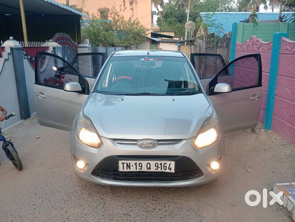 Ford Figo 2012-2015 Petrol Titanium, 2015, Petrol