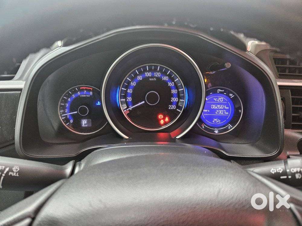 Honda Jazz V Automatic, 2015, Petrol