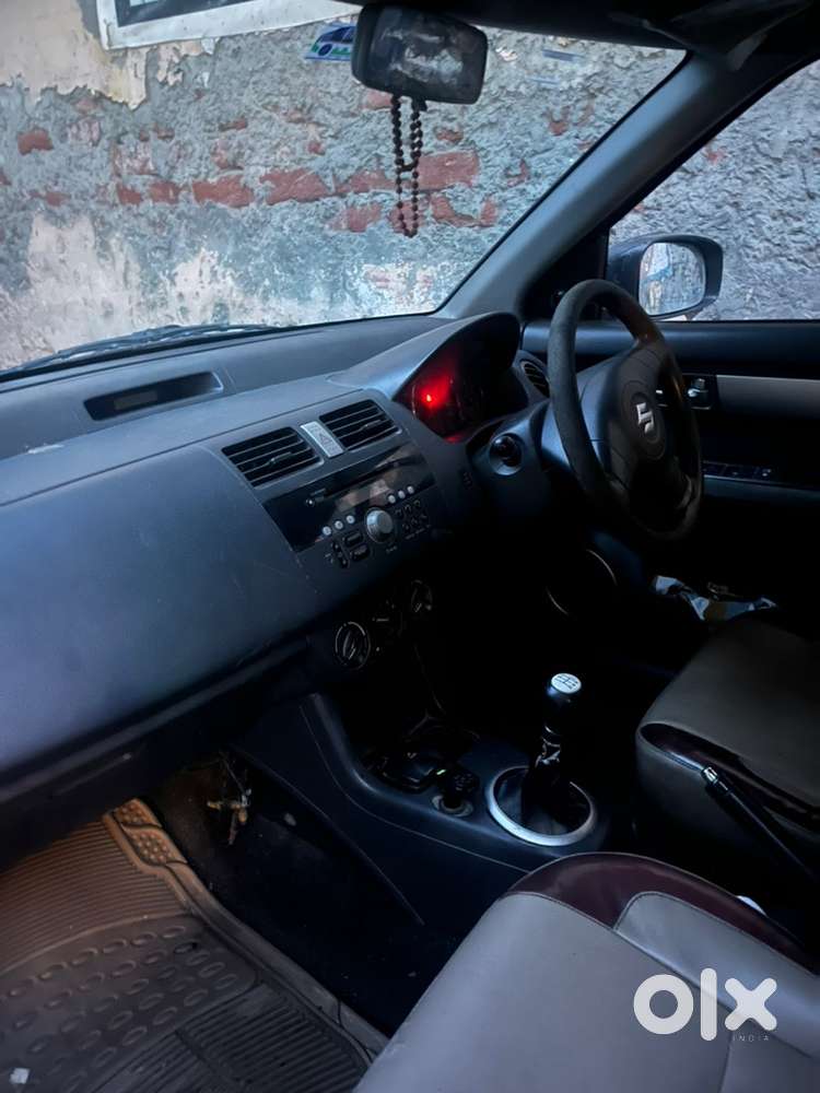 Maruti Suzuki Swift Dzire 2010 Diesel 128000 Km Driven Well Maintained