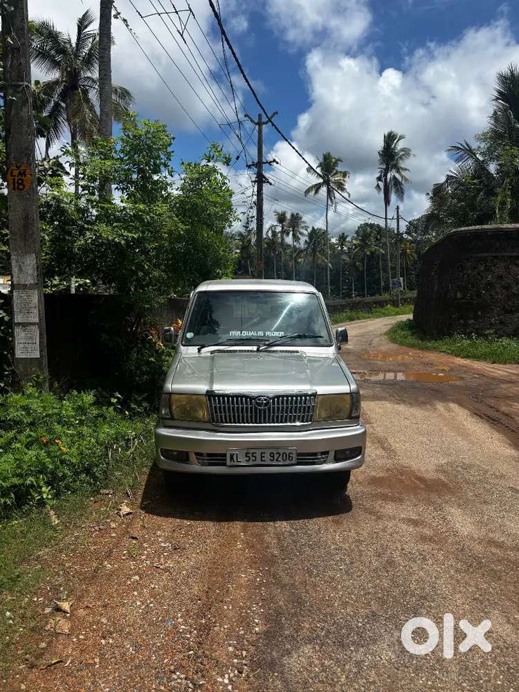 Toyota Qualis 2002 Diesel Well Maintained