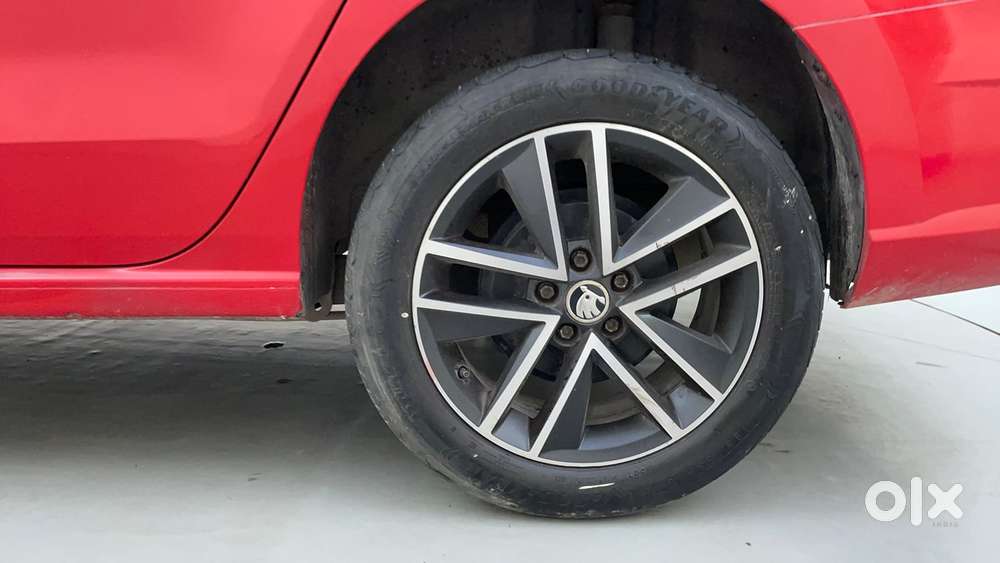 Skoda Rapid 1.6 Mpi At Style, 2018, Petrol